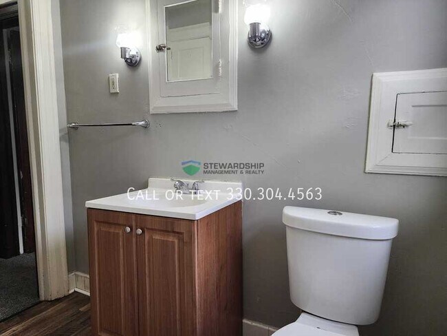 Building Photo - 916-918 Peckham St.-918