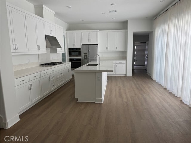 Building Photo - 228 Knot