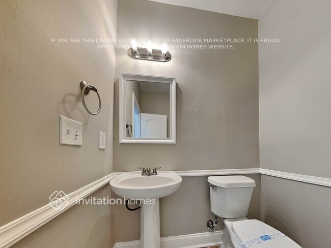 Building Photo - 1135 Rowanshyre Cir