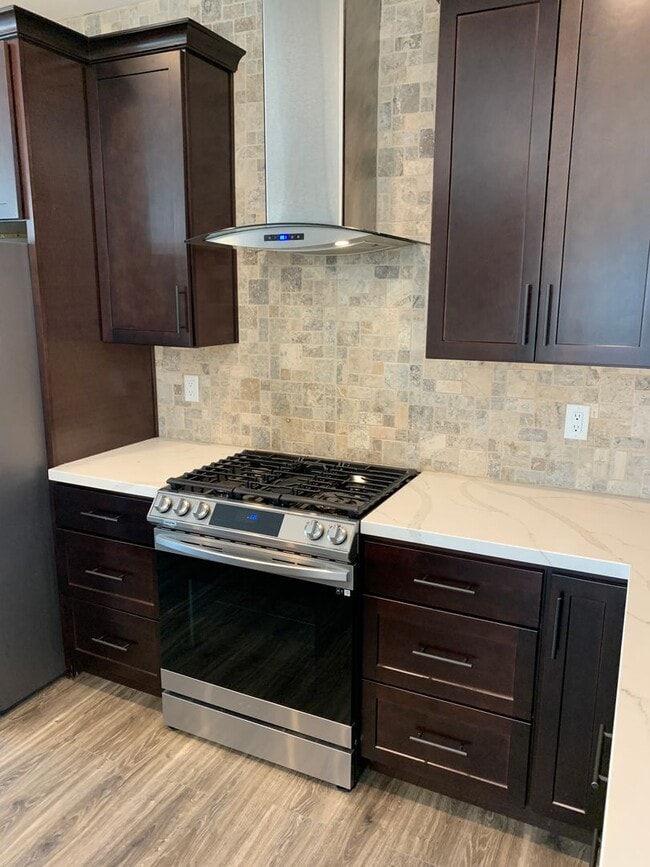 Building Photo - Breathtaking Paradise Retreat: Modern Home with Stunning Canyon Views and Next to Billie Park!