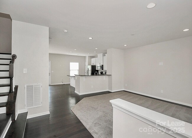 Building Photo - 3047 Potomac River Pkwy