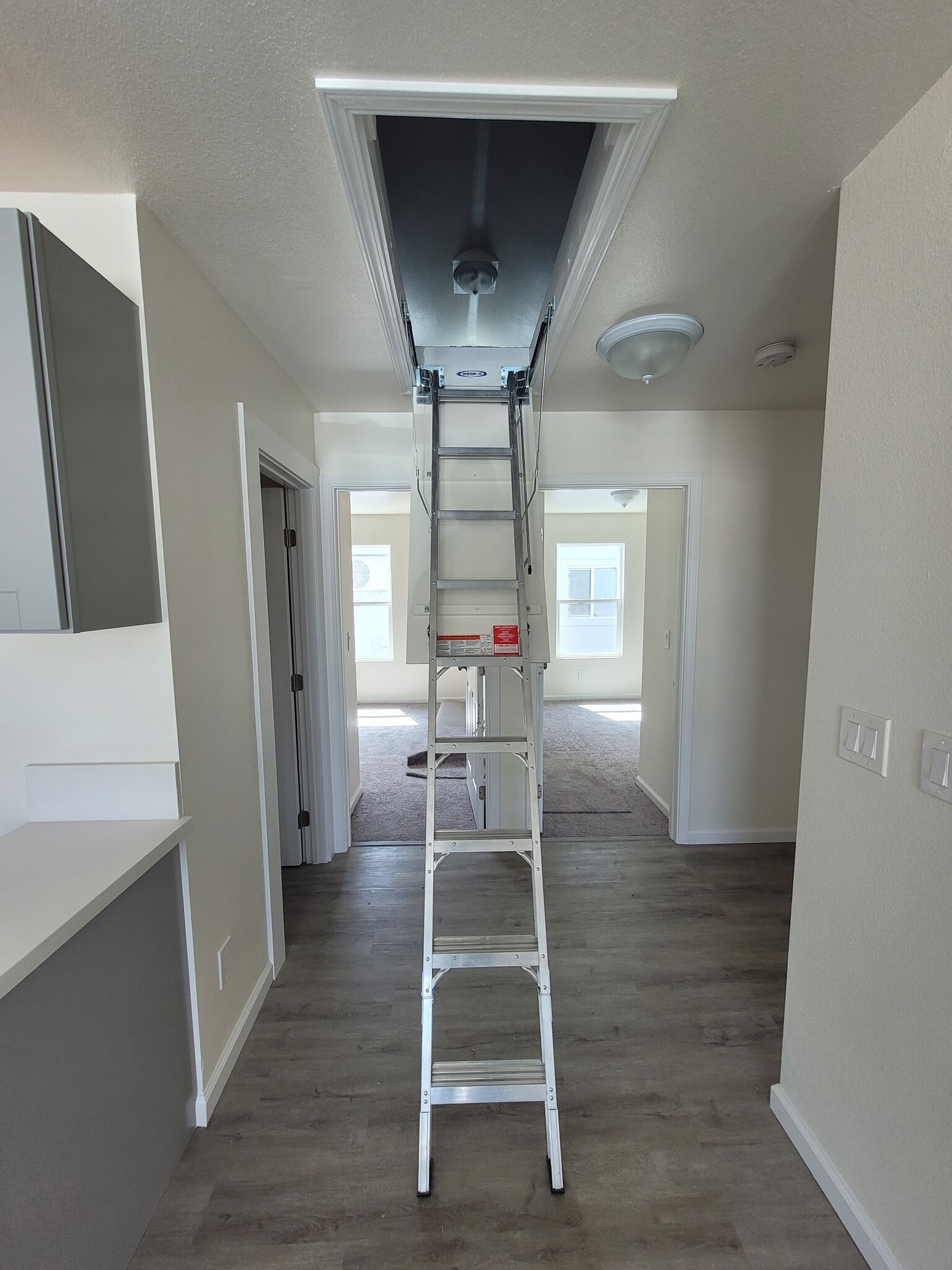 Building Photo - 11017 Condon Ave