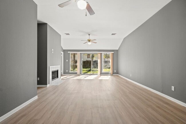 Building Photo - 2006 Kelona Dr