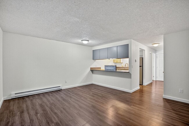 Building Photo - 2865 N Clark Ct
