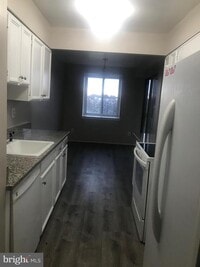 Building Photo - 2817 Jermantown Rd