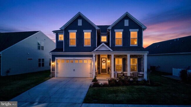 Building Photo - 215 Kingfisher Ln