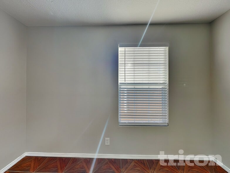 Building Photo - 3076 Cascades Trail SE