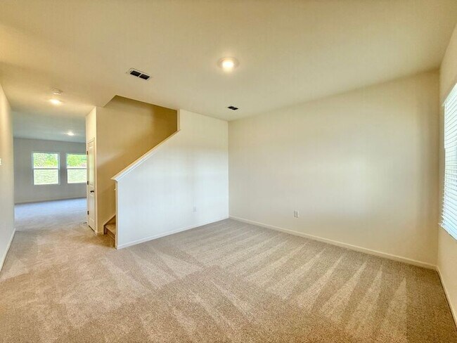 Building Photo - 199 Bedstone Wy