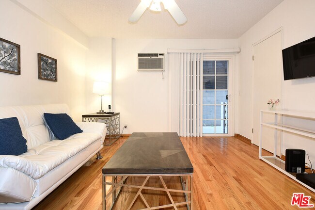 Building Photo - 3720 Vinton Ave