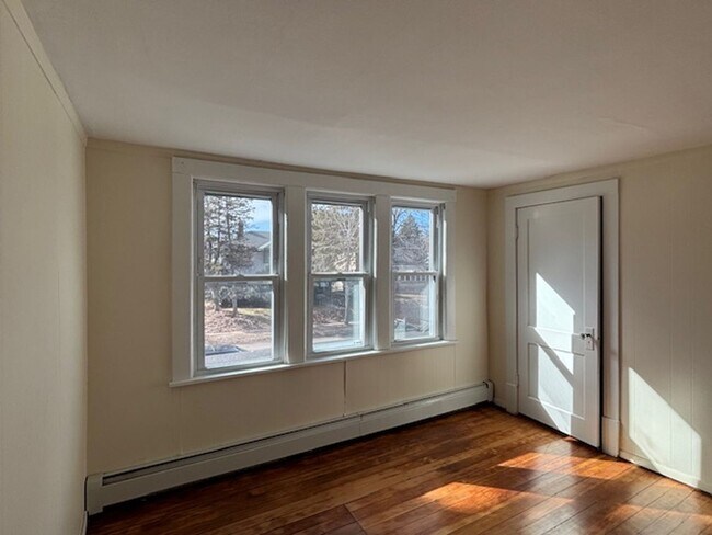 Building Photo - 2 BR/1 BA Single-Family Home in the Mac-Groveland Neighborhood!