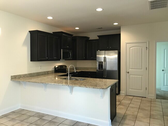 Kitchen - 3776 River Trace Dr