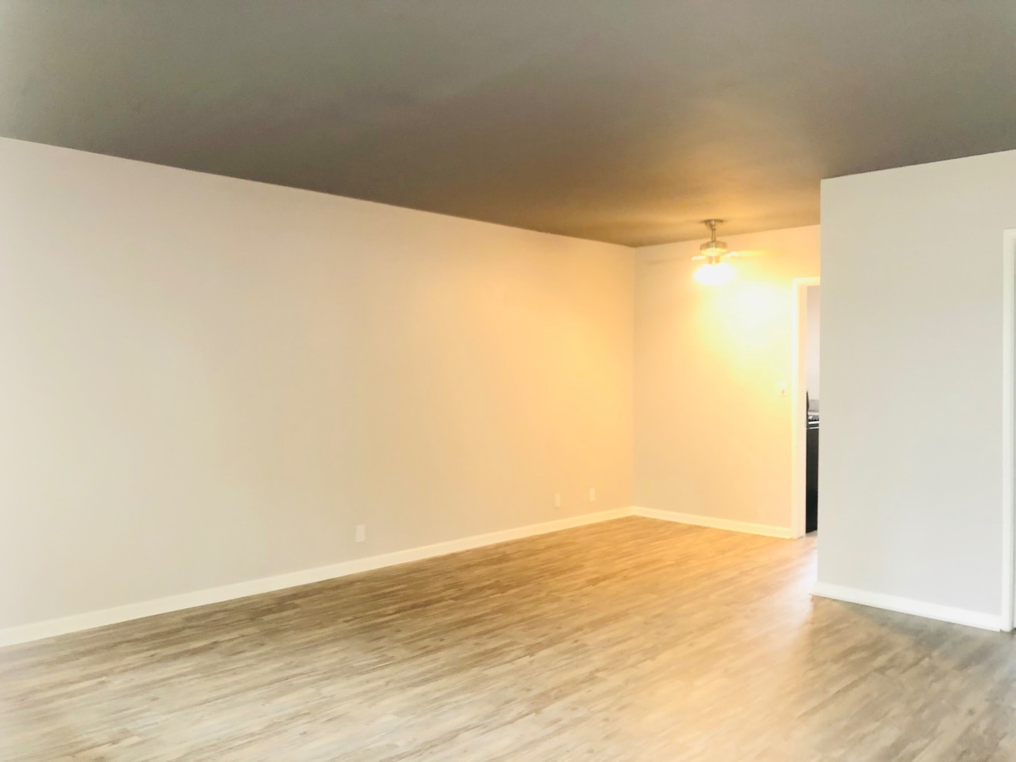 Interior Photo - Cottages D' Caroline
