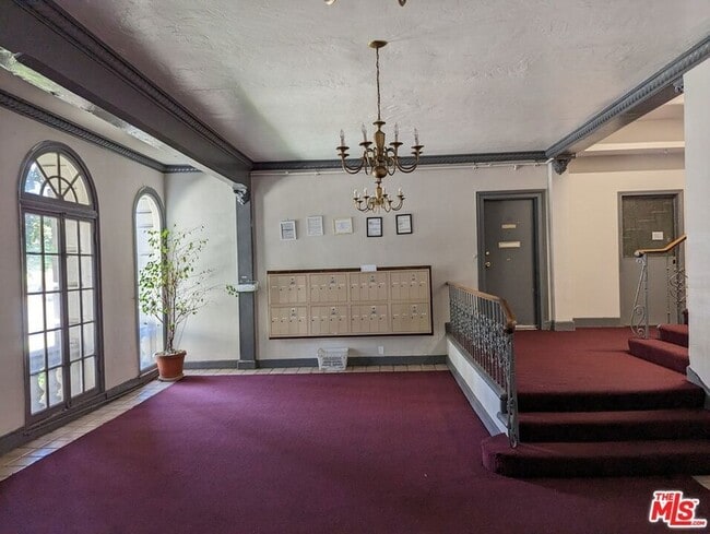 Building Photo - 335 S Berendo St