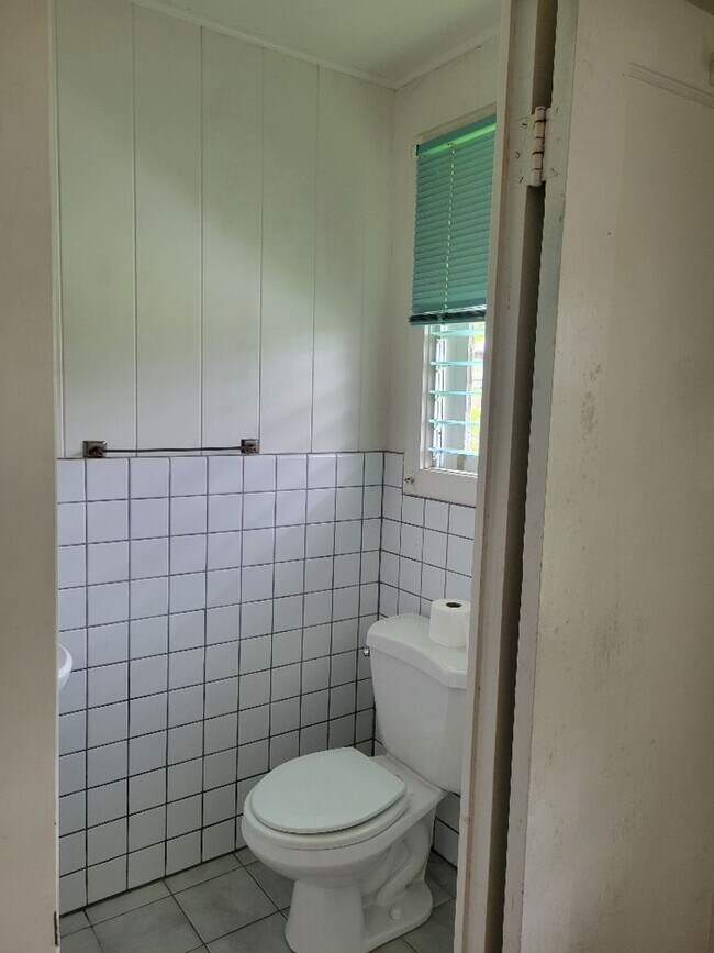 Building Photo - Beautiful 3BD 2BA in Waiakea Area