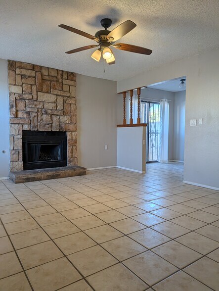 Building Photo - 11600 Marsh McCall Way