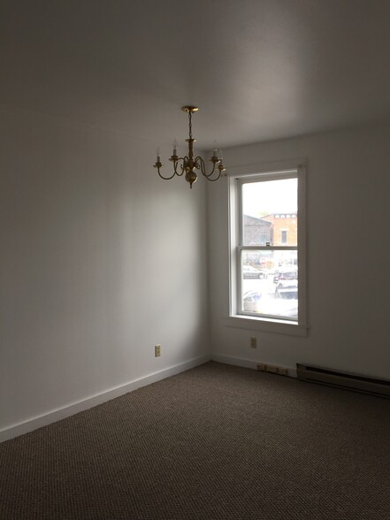 Building Photo - 7 High St