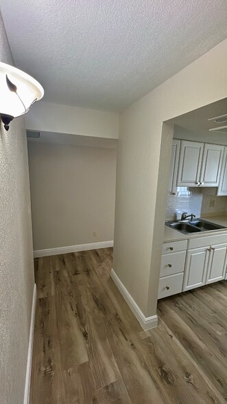 Building Photo - 2366 E Mall Dr