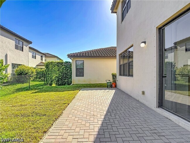 Building Photo - 5462 Useppa Dr