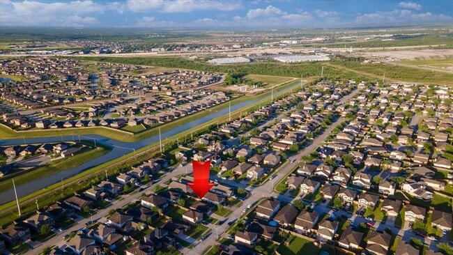 Building Photo - 316 Shoshone Ridge Dr
