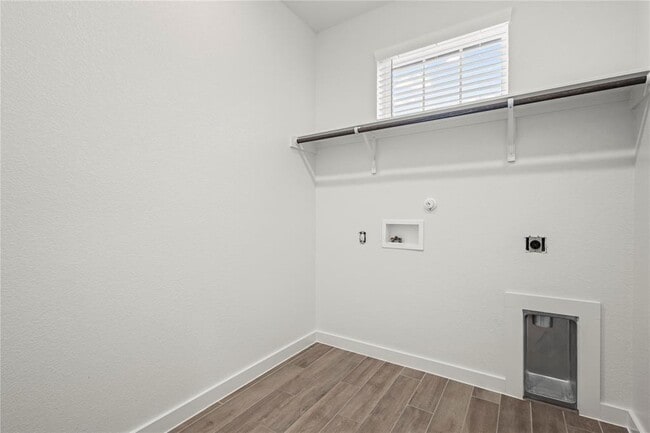 Building Photo - 187 Everglades Dr