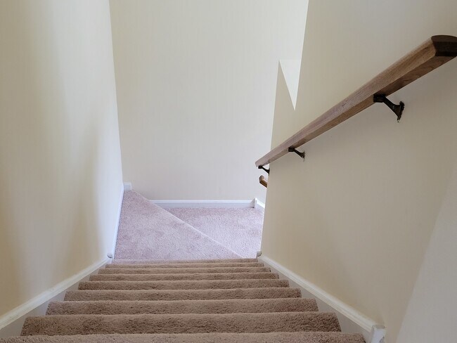 Building Photo - 3073 Kentshire Cir