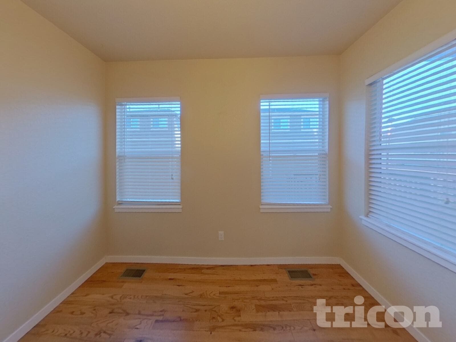 Building Photo - 2482 Ellingwood Dr