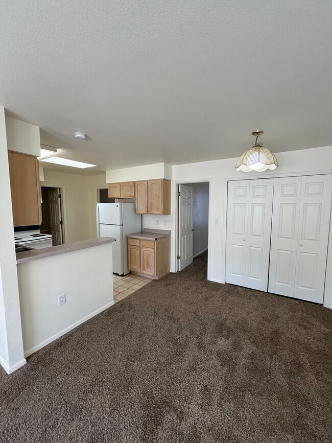 Building Photo - 4821 Sonoma Ranch Blvd