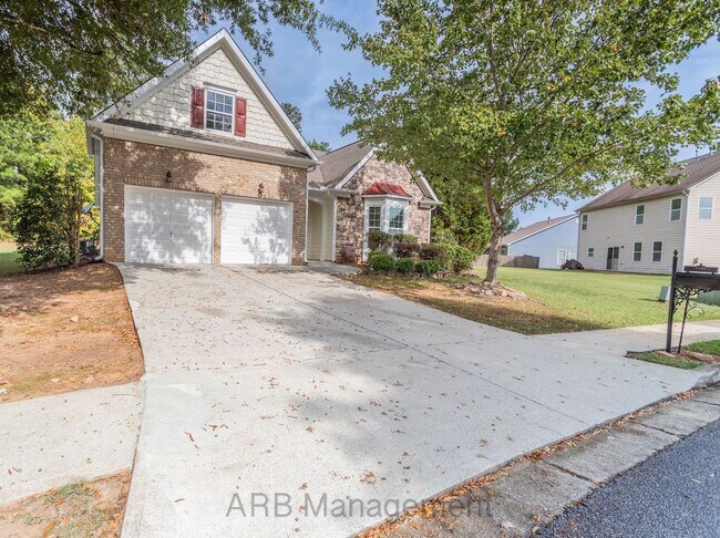 Building Photo - Charming 3-Bedroom Ranch in The Glen at St...