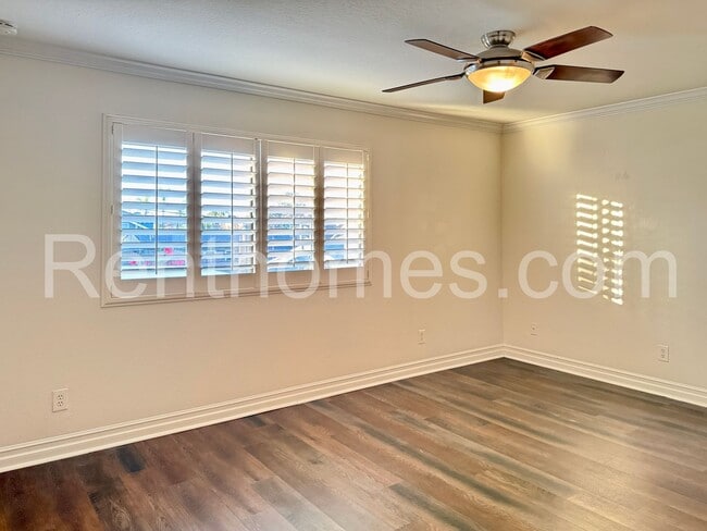 Building Photo - 3711 Louisiana St