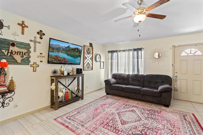 Building Photo - 12156 Mesquite Thorn Dr