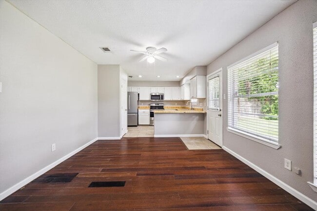 Building Photo - 23947 Pepperrell Pl St