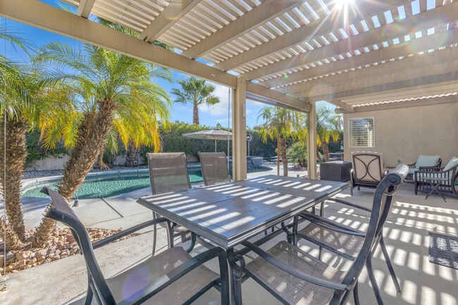 Building Photo - 170 Vía Tramonto