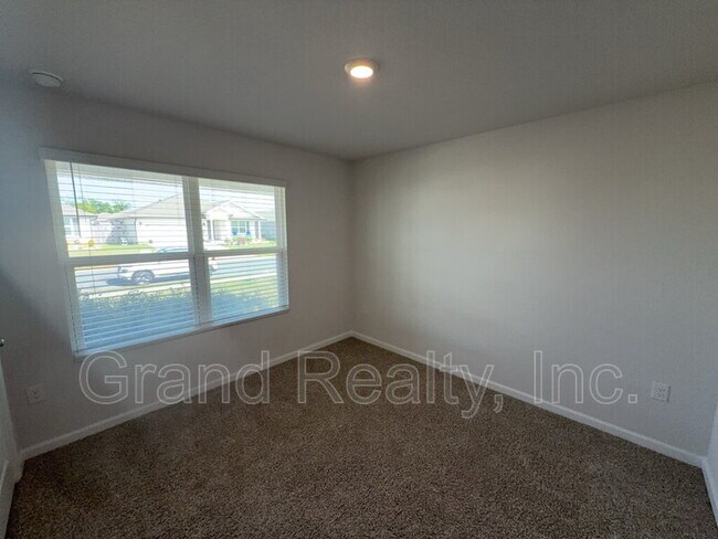 Building Photo - 4395 Winged Elm Ct