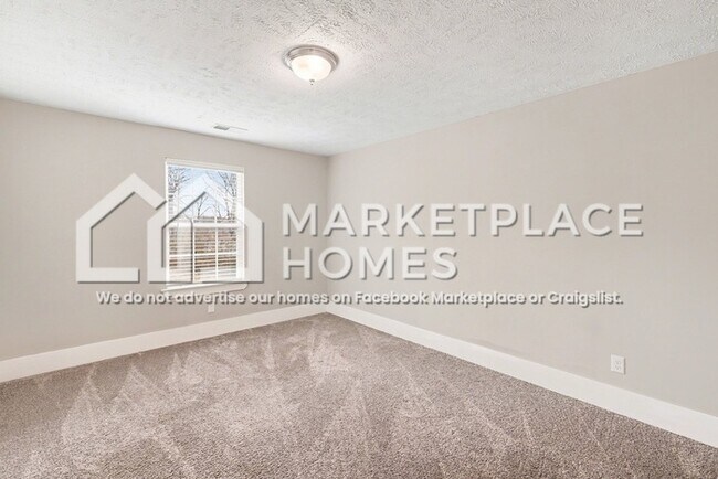 Building Photo - 185 Arbor Lp