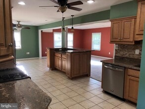 Building Photo - 4808 Sprayer St