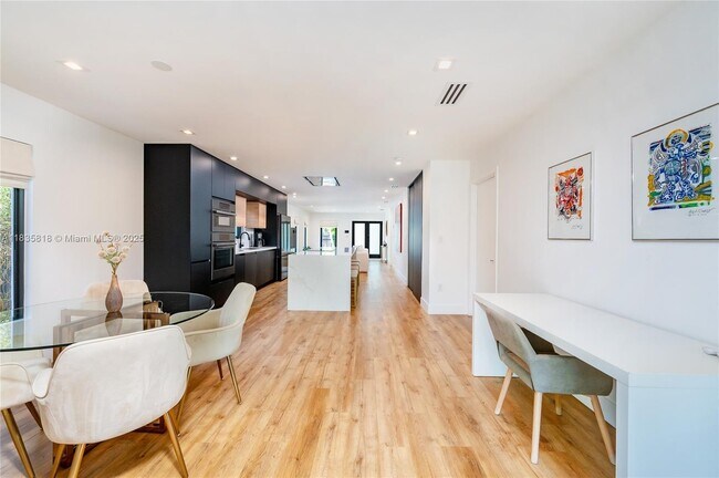 Building Photo - BAY VISTA PARK