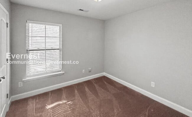 Building Photo - 136 Pitts Griffin Drive