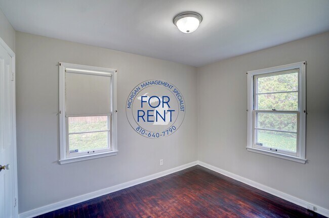 Building Photo - 708 Fremont St