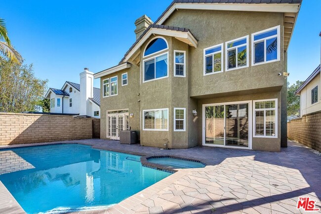 Building Photo - 7513 W 83rd St