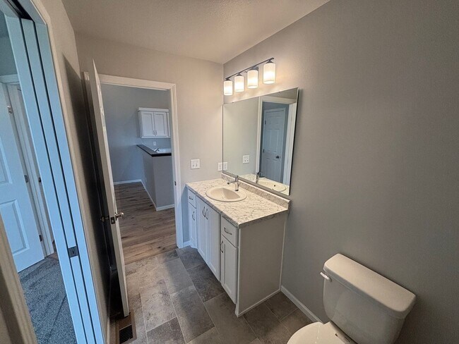 Building Photo - Brand-New 4-Bed Twinhome | 2,180 Sq Ft | S...