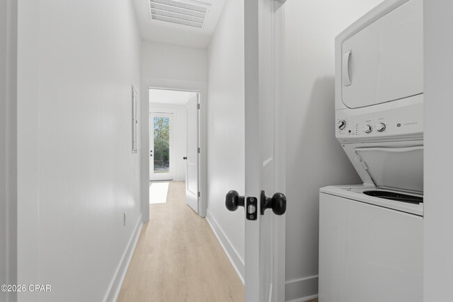 Building Photo - 2316 E 19th Pl