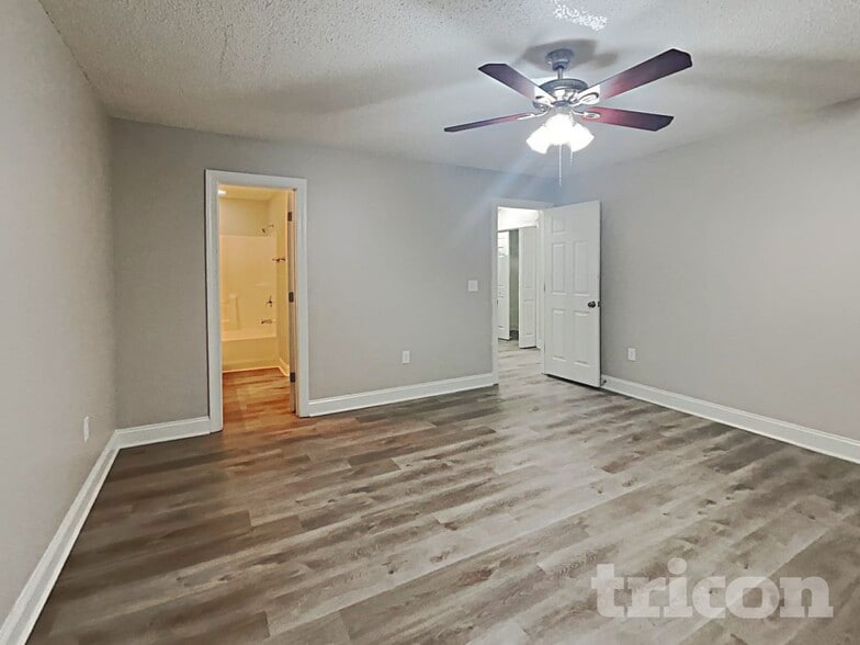 Building Photo - 2941 Ireton Pl