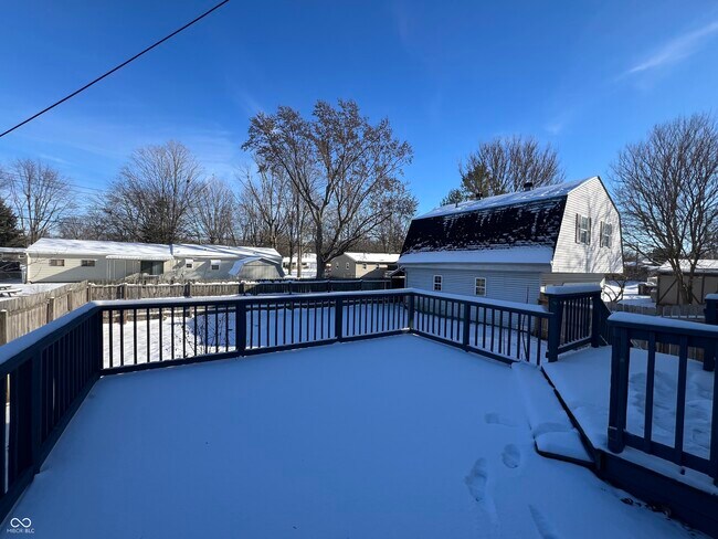 Building Photo - 5343 S Linwood Ave