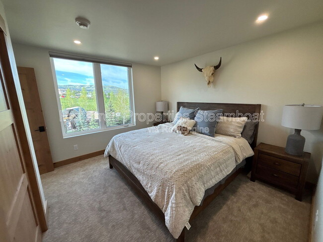 Building Photo - 1716 Copper Ridge Spur