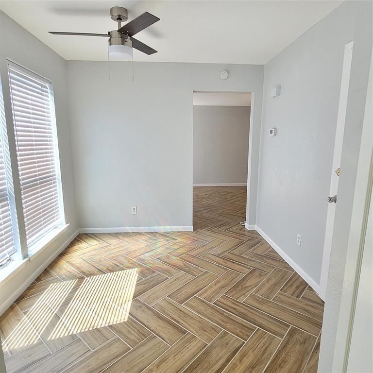 Building Photo - 13351 Water Oak Ln