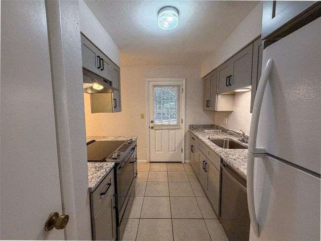 Building Photo - 3146 NW 46 Ave