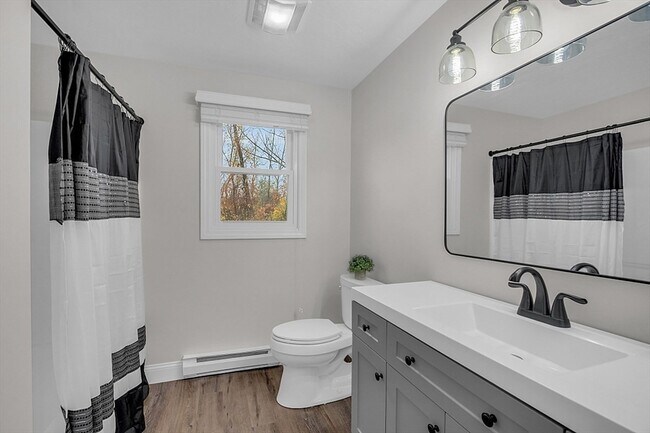 Building Photo - 67 Plantation Rd