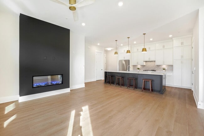 Building Photo - 23651 Havelock Walk Ter