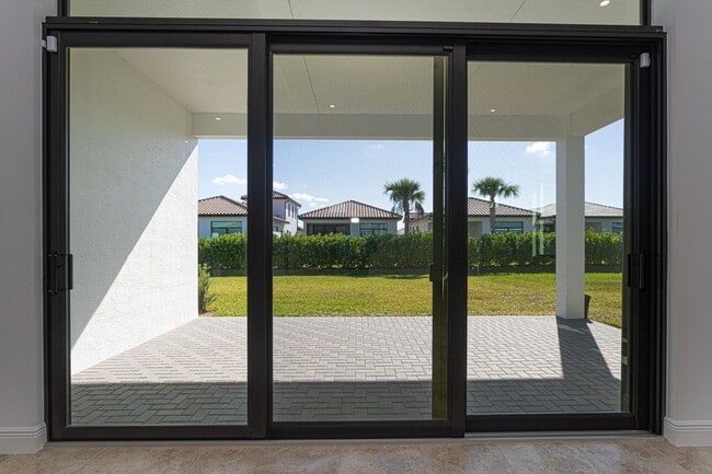 Building Photo - 9155 SW Esule Way