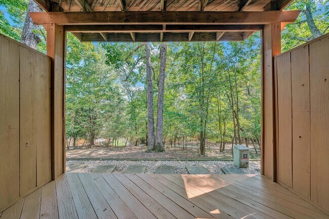 Building Photo - 3372 Forest Ct